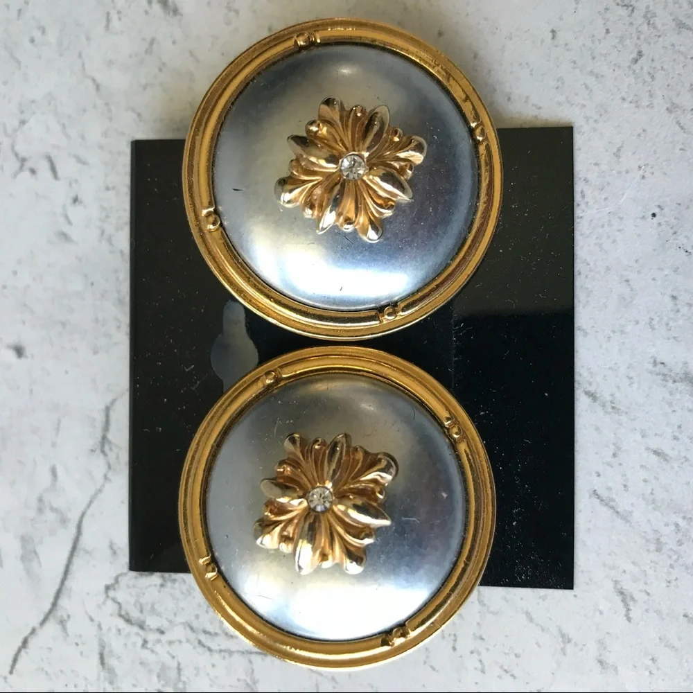 Earrings Bobs Gold Gray Enamel Posts - Picture 1 of 3